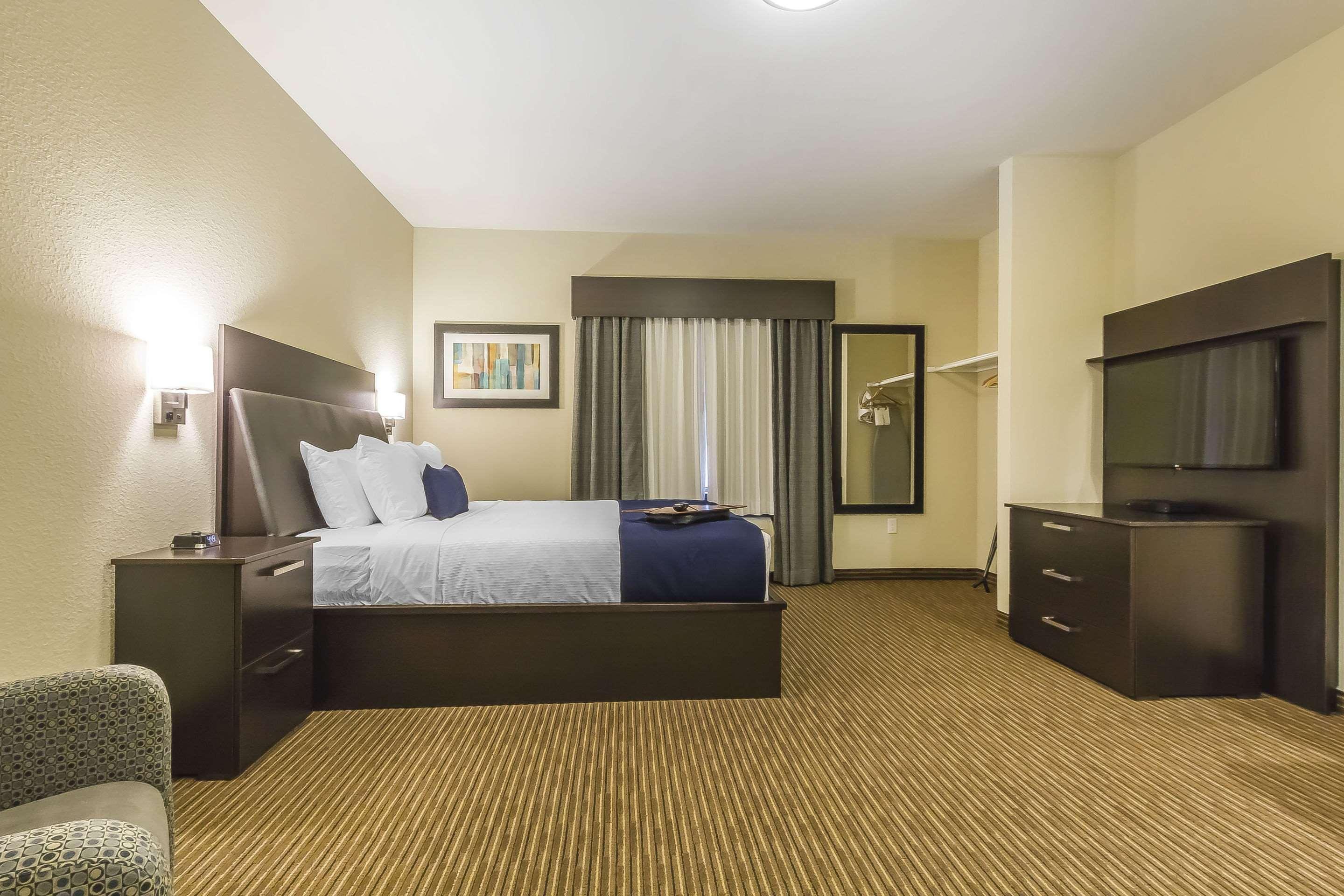 Quality Inn & Suites 穆斯乔 外观 照片