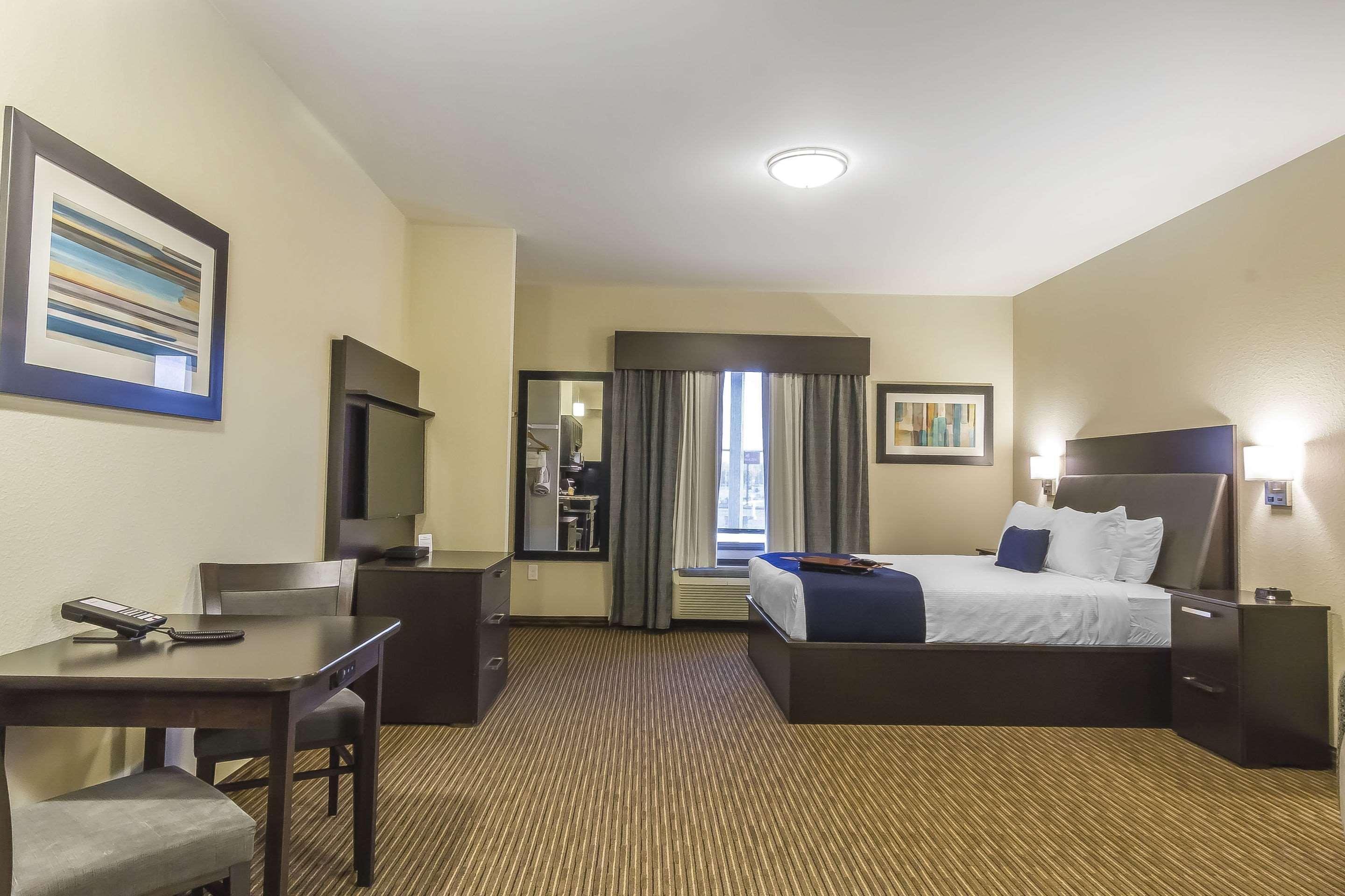 Quality Inn & Suites 穆斯乔 外观 照片
