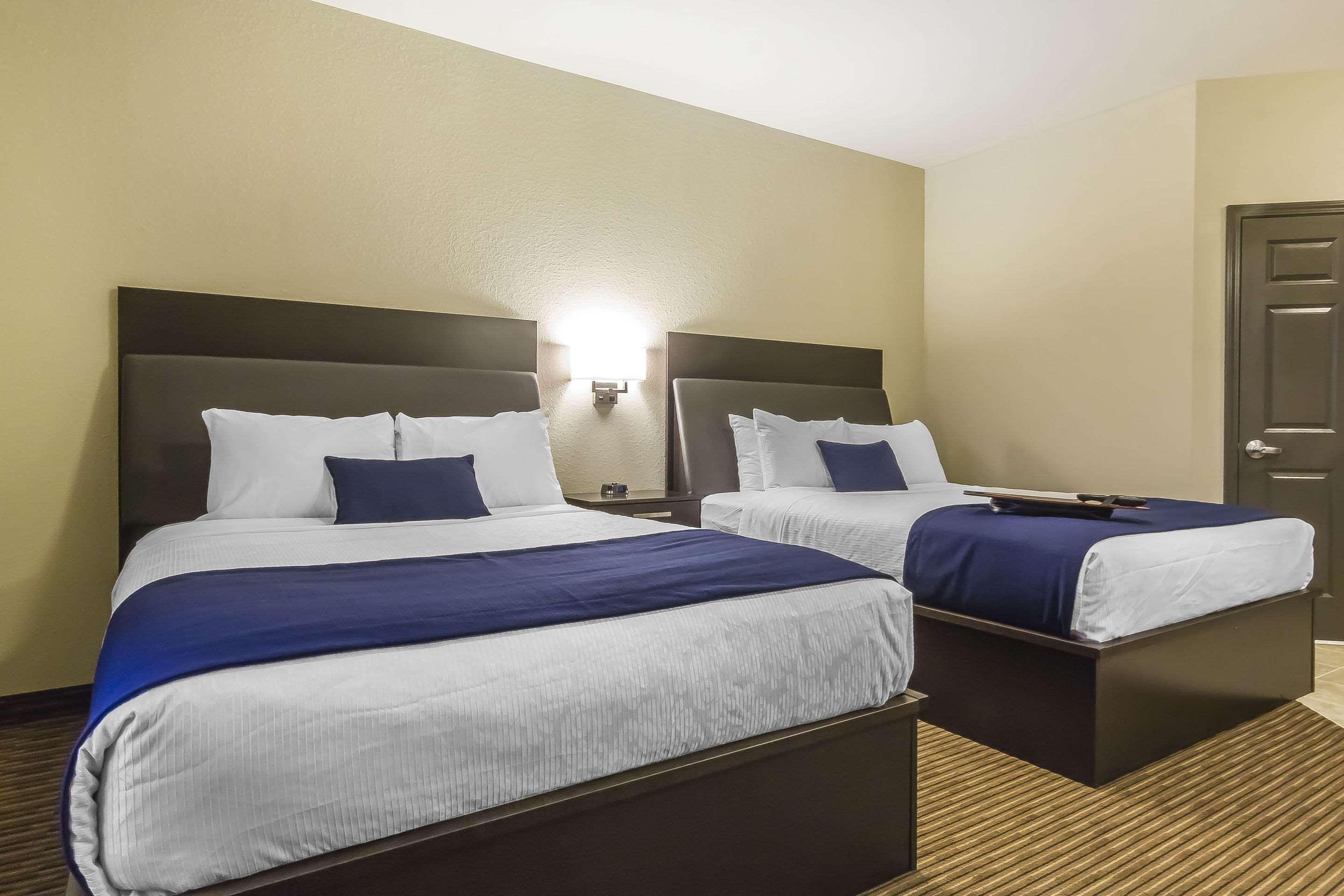 Quality Inn & Suites 穆斯乔 外观 照片