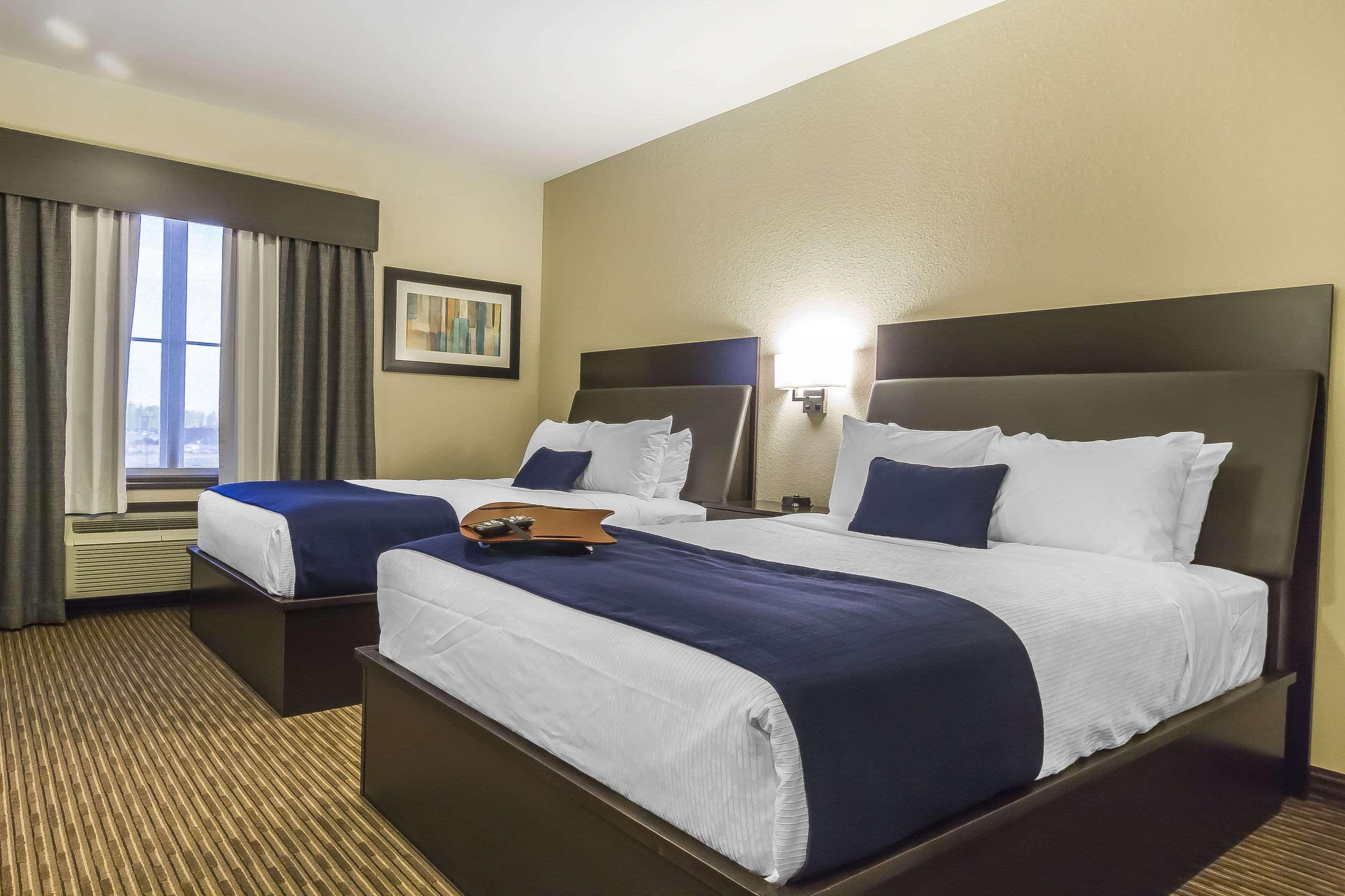 Quality Inn & Suites 穆斯乔 外观 照片