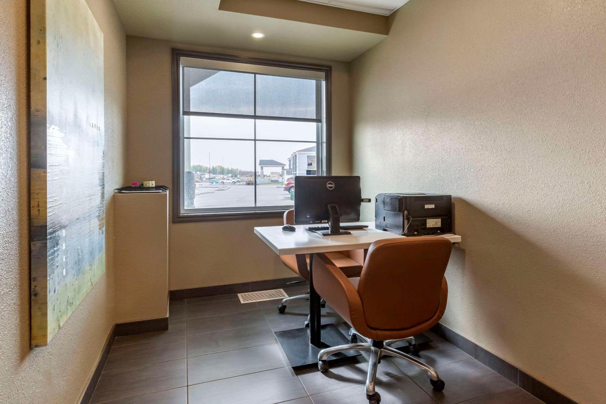 Quality Inn & Suites 穆斯乔 外观 照片