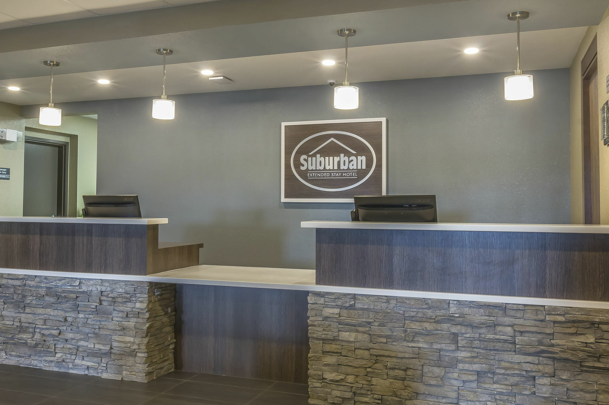 Quality Inn & Suites 穆斯乔 外观 照片